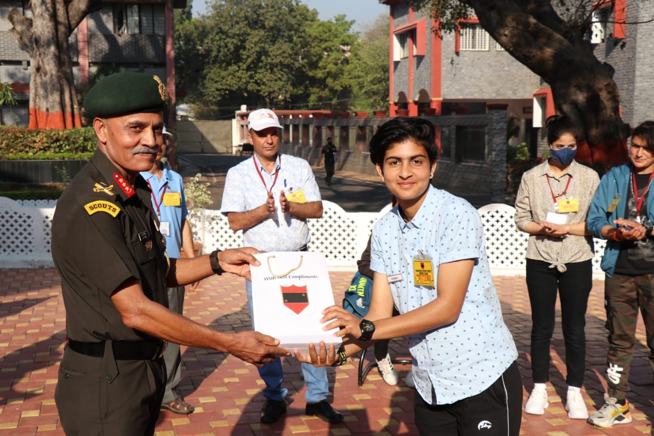 Kashmir Women Cricket Team visits Pune and Interacts with Lieutenant General JS Nain, Army Commander Southern Command