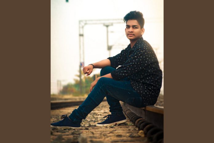 18 years Young Odisha Boy Soumya Ranjan Chakra hits Big For His Musical Content.