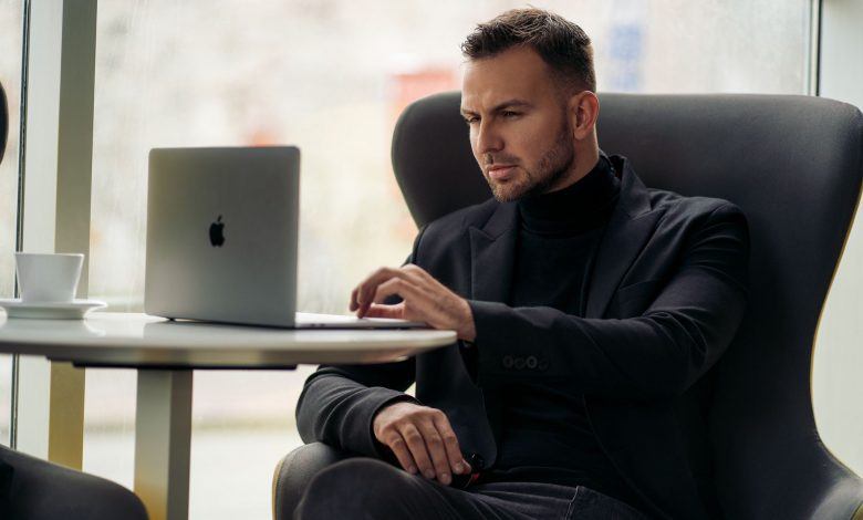 Artur Veeroja: The Ace Entrepreneur and Social Media Marketing Whizard