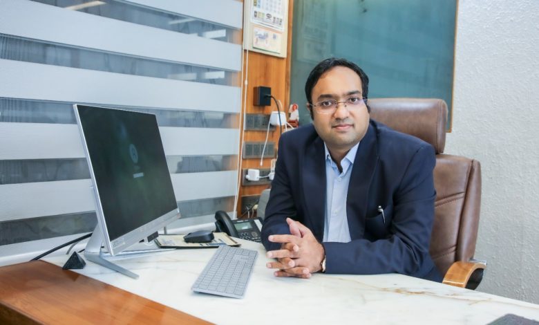 Meet Veeraj Shah the new age entrepreneur and real estate developer who has transformed the Entrepreneurial Industry