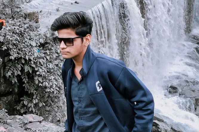 Sayyed Sofiyan, most famous Instagram personality, lip-sync videos, Sofiyan, fashion and lifestyle blogger, Social Media, Demanding Hottest Influencer